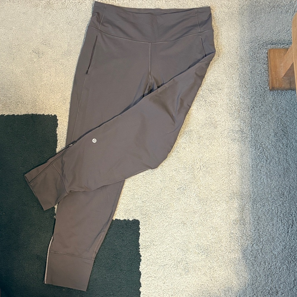 Lululemon Women’s Gray High-Waisted Joggers